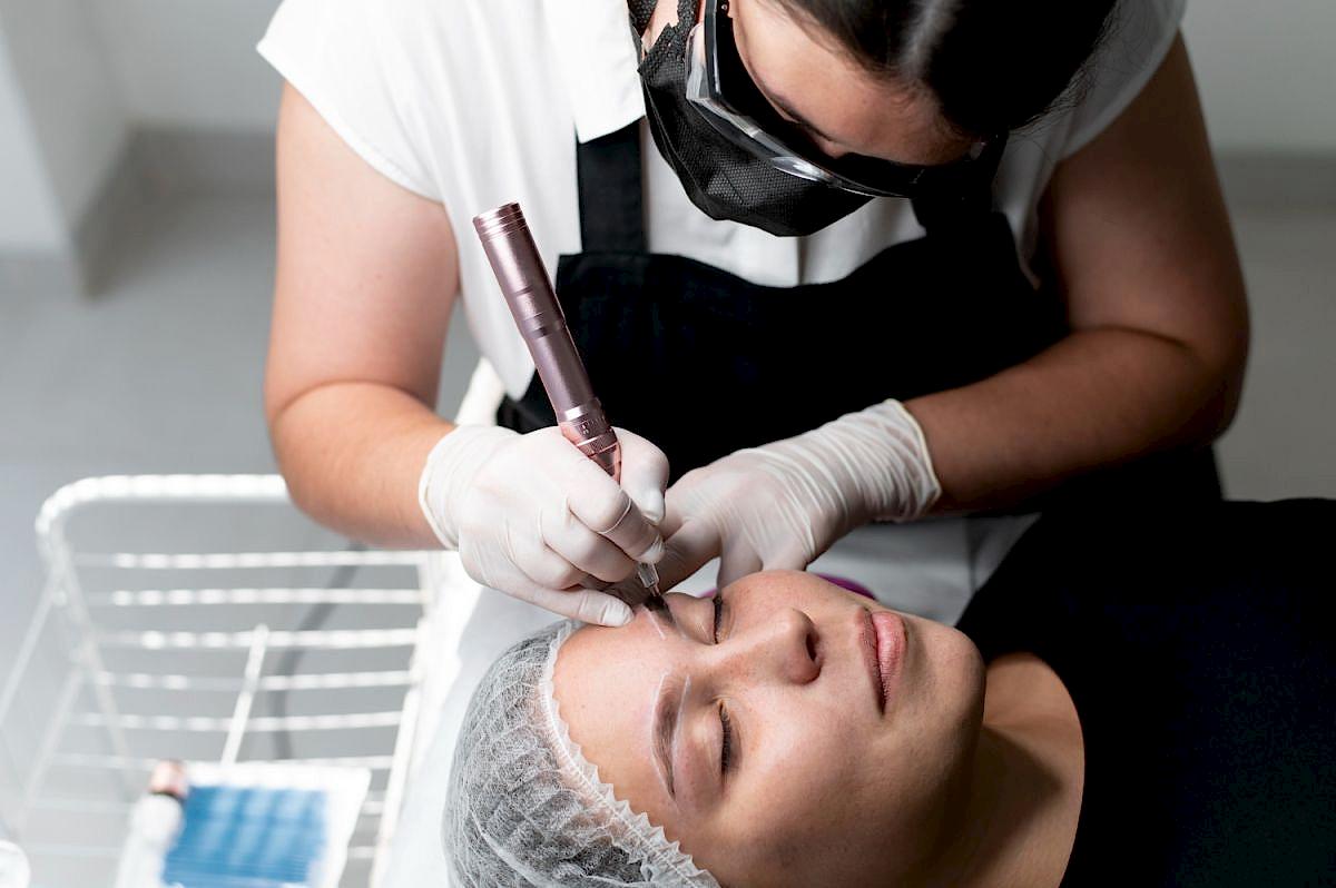 atasehir esatpasa microblading 8624405